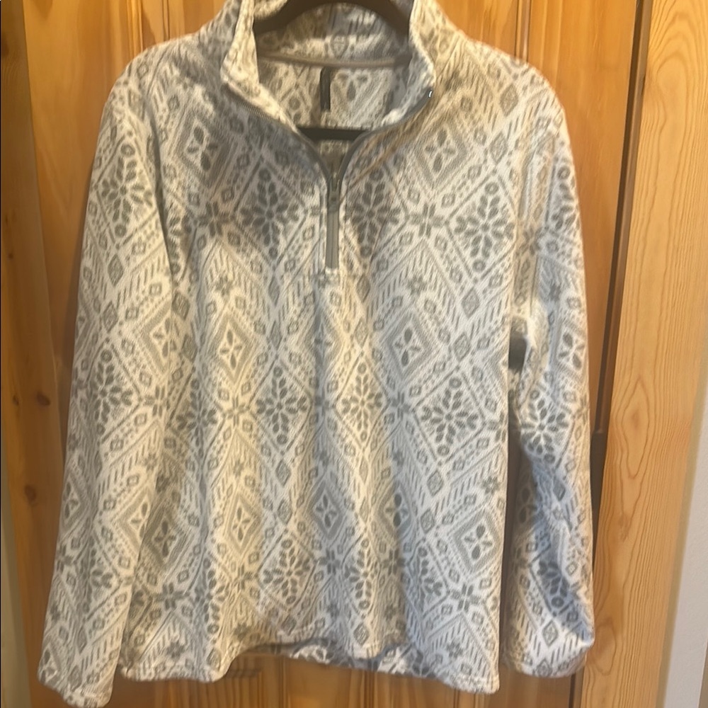 Women's Gray Patterned Pullover Top Size L